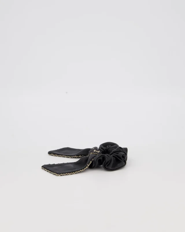 Chanel Bow Leather Hair Scrunchie with Chain Trim Detail in Black Leather from Sellier, photo 5 of 7