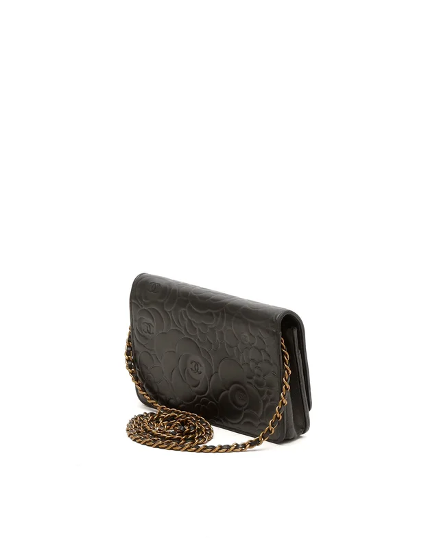 Chanel Camellia Wallet On Chain Bag in Leather from A Retro Tale, photo 3 of 9
