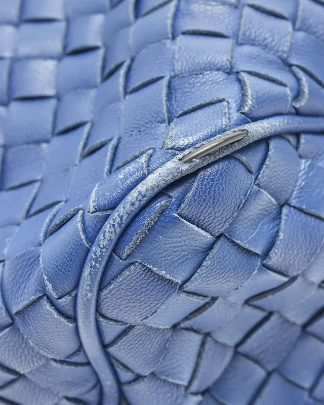 Bottega Veneta Intrecciato Nappa Mini Boston Bag in Nappa leather from A Retro Tale, photo 6 of 8