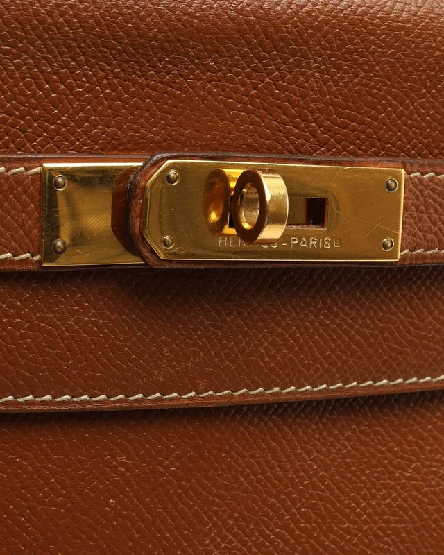 Hermès Kelly 32 Retourne Courchevel Bag in Leather from A Retro Tale, photo 6 of 10