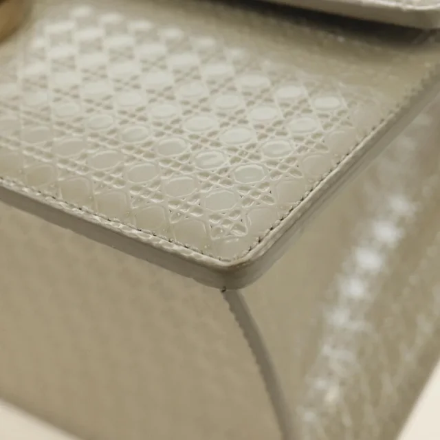 Dior 30 Montaigne Chain Flap Micro Cannage Metallic Calfskin in Calfskin from Her-Age, photo 10 of 48