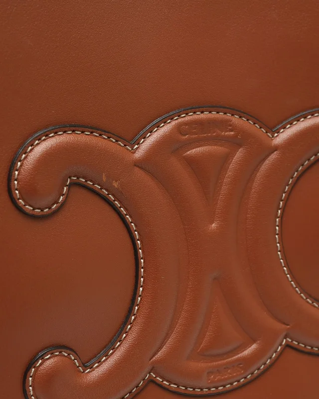 Celine Small Bucket Cuir Triomphe Bag in Calfskin from A Retro Tale, photo 6 of 11