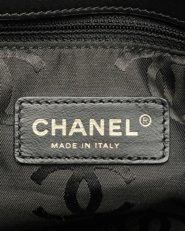 Chanel Raffia Tote Bag in Raffia from A Retro Tale, photo 6 of 9