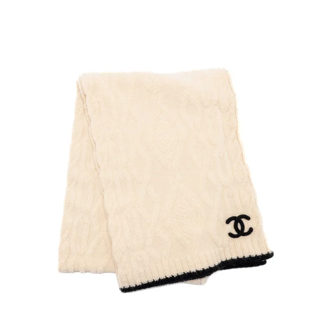 Chanel CC Knit Scarf Cashmere Beige/Black in Black Cashmere from EMIER