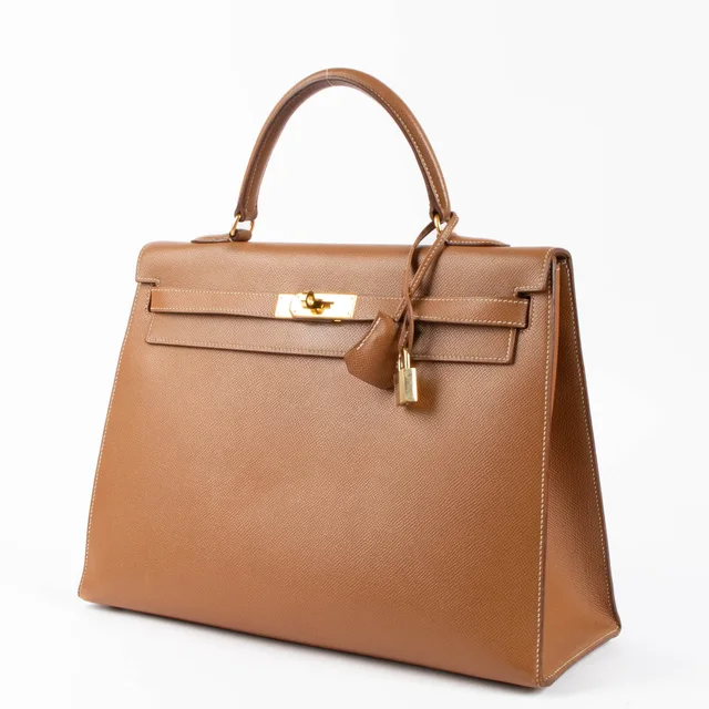 Hermès Kelly 35 Gold Courchevel GHW in Gold Leather from Labellov, photo 3 of 16