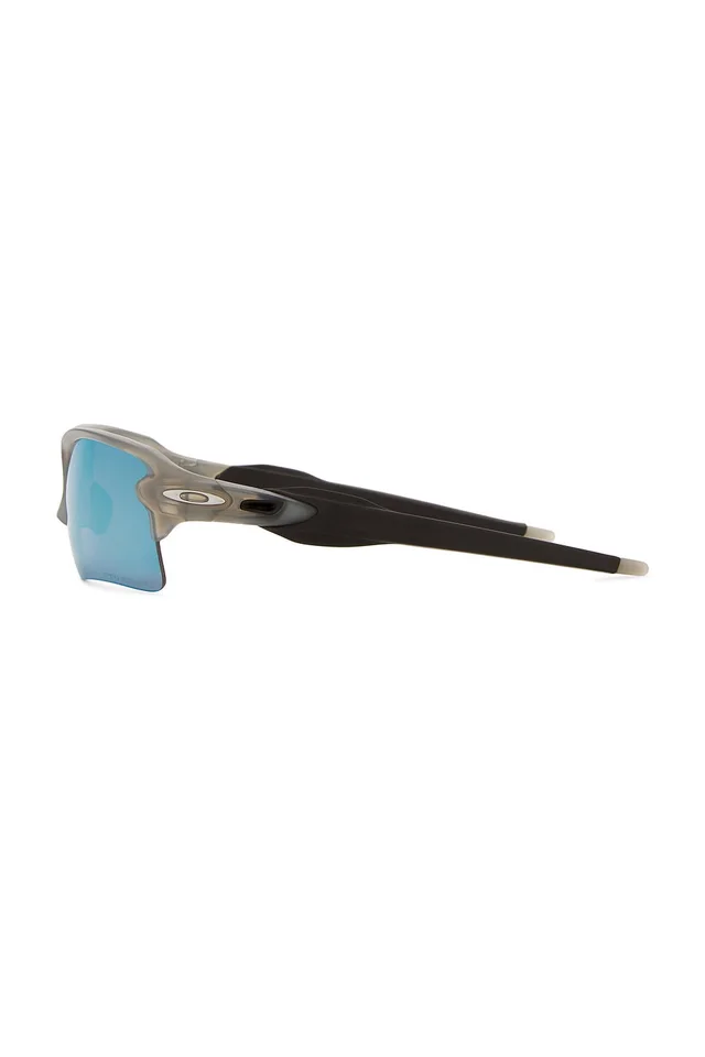 Oakley Flak 2.0 XL Sunglasses in Matte Grey, photo 3 of 3 from REVOLVE (Canada)