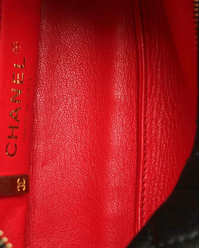 Chanel Small CC Quilted Chain Bag in Leather from A Retro Tale, photo 6 of 7