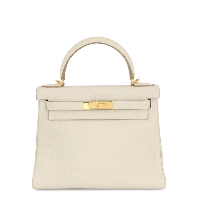 Hermès Kelly Retourne Craie Taurillon Clemence Size 28 in White Clemence leather from GALLERY RARE