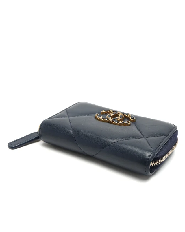 Chanel Lambskin Zip Around Card Holder in Lambskin from A Retro Tale, photo 5 of 8