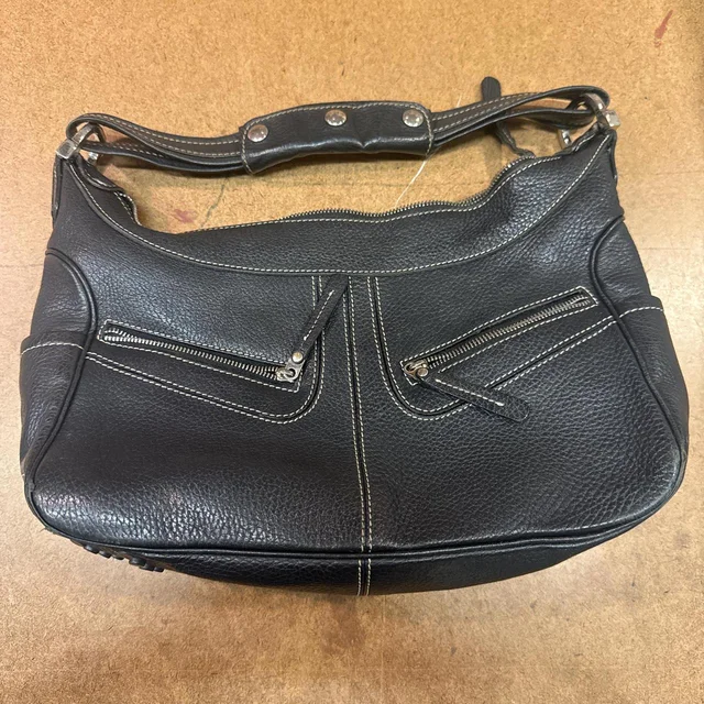 Tods Women's Shoulder bags - Black in black Leather from Depop, photo 1 of 1