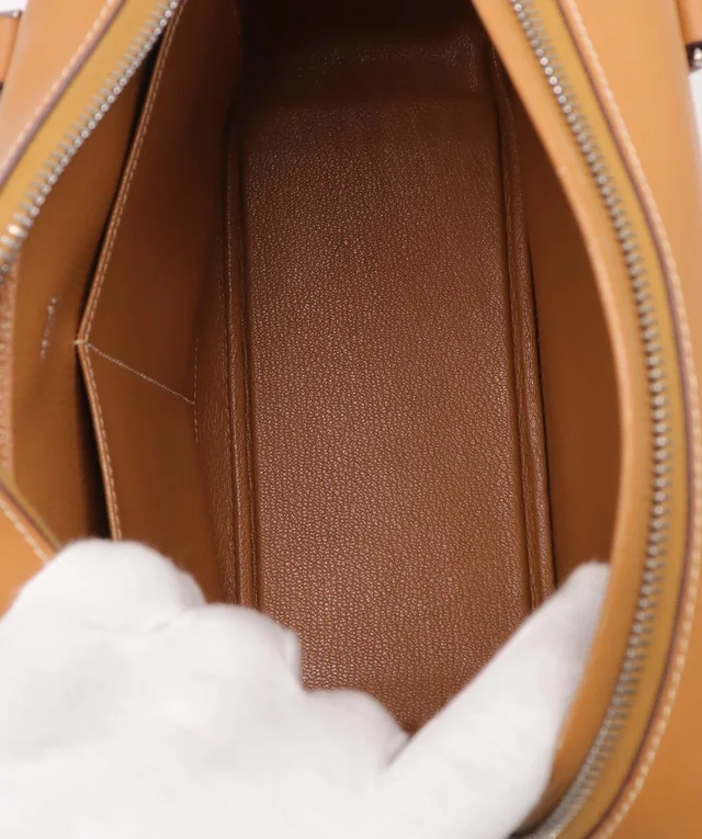 Hermès Plume 28 Naturel Veau Chamonix Hand Bag 2004 Square H Palladium Hardware in Calfskin from Luxury Promise, photo 13 of 14