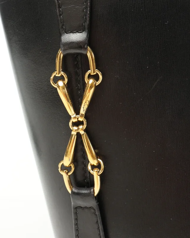 Gucci Vintage Leather Drawstring Bucket Bag in Leather from A Retro Tale, photo 7 of 9