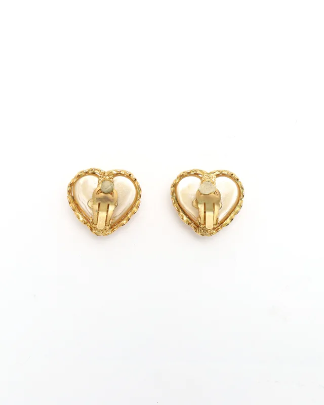 Chanel S/S1992 Pearl Heart Collection Clip-On Earrings from A Retro Tale, photo 2 of 3
