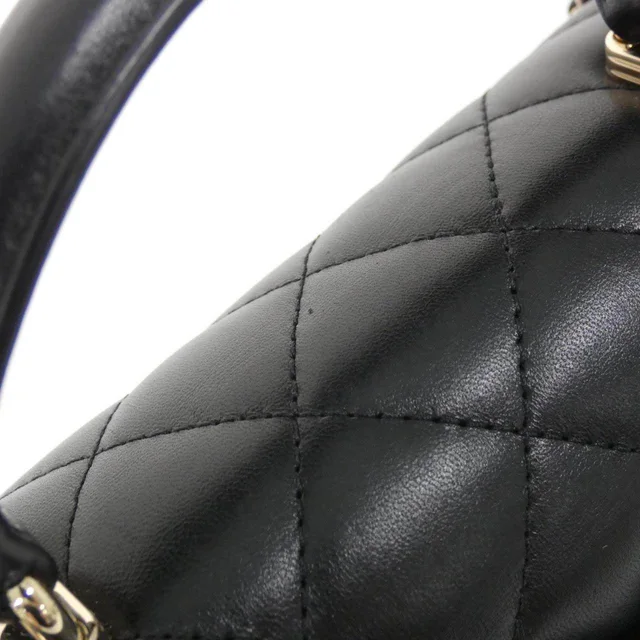 Chanel Shoulder Bag in Black Lambskin from LuxUness, photo 5 of 19