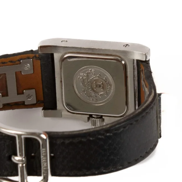 Hermès 27mm Small Medor Watch in Epsom leather from Labellov, photo 3 of 5