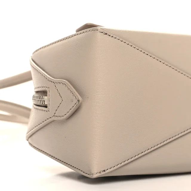 Alaïa Shiny Goatskin Medium Le Teckel Bag Grege in Goatskin from FASHIONPHILE, photo 8 of 12