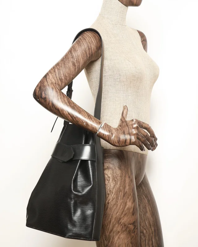 Louis Vuitton Epi Sac d'Épaule GM Bag in Leather from A Retro Tale, photo 11 of 11