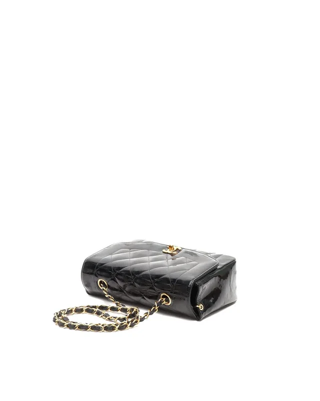 Chanel Small Patent Diana Bag in Patent leather from A Retro Tale, photo 4 of 13