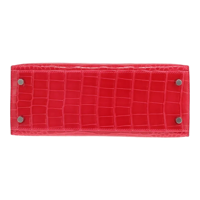 Hermès Kelly 25 cm handbag in ‘Rose Extrême’ alligator leather in Pink Crocodile from Collector Square, photo 2 of 5