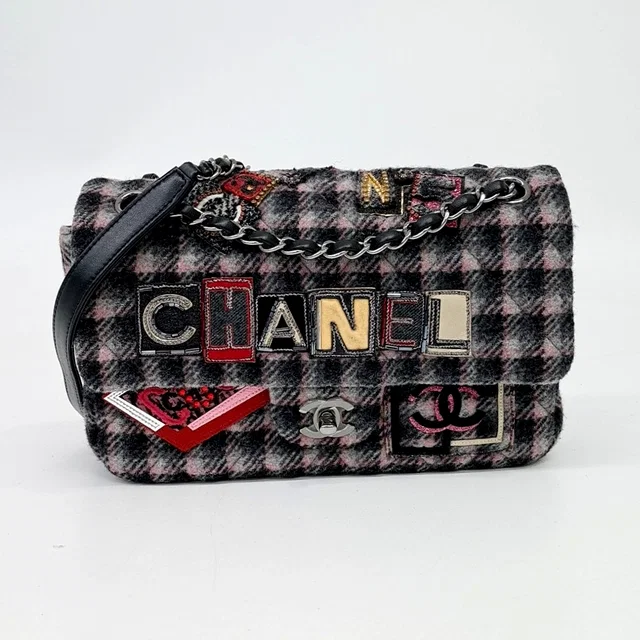 Chanel 샤넬 트위드 숄더백 from GUGUS