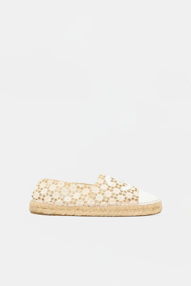 Chanel Eyelet CC Espadrille Flat in Patent leather from VSP Consignment