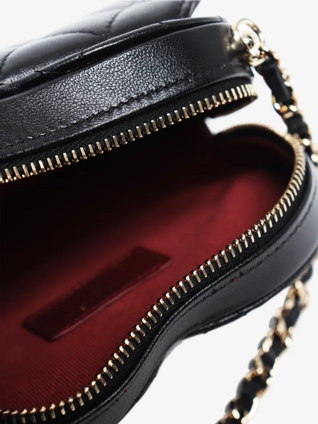 Chanel Black 2021 lambskin heart bag in Black Lambskin from Sign of the Times, photo 7 of 8