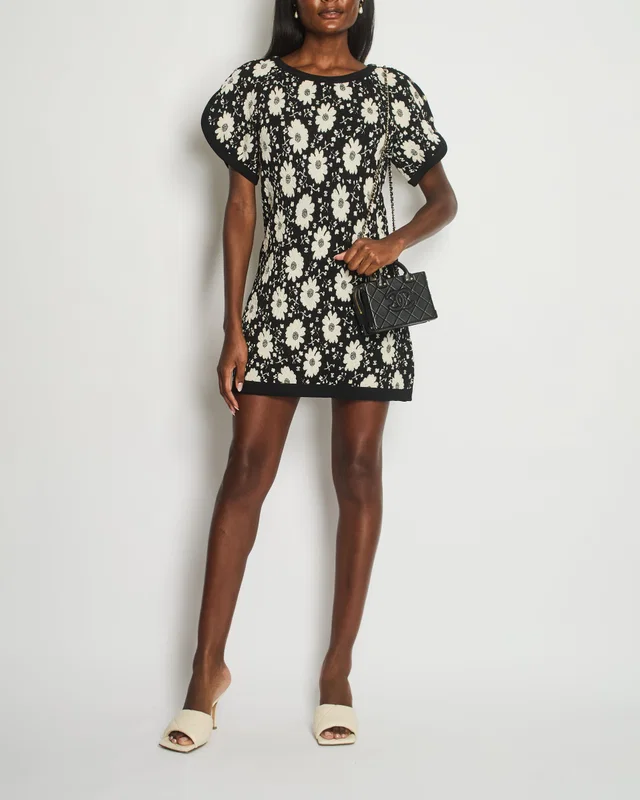 Chanel Black & White Knitted Short SleeveMini Dress with CC Buttons Detail Size FR 38 (UK 10) in Black from Sellier