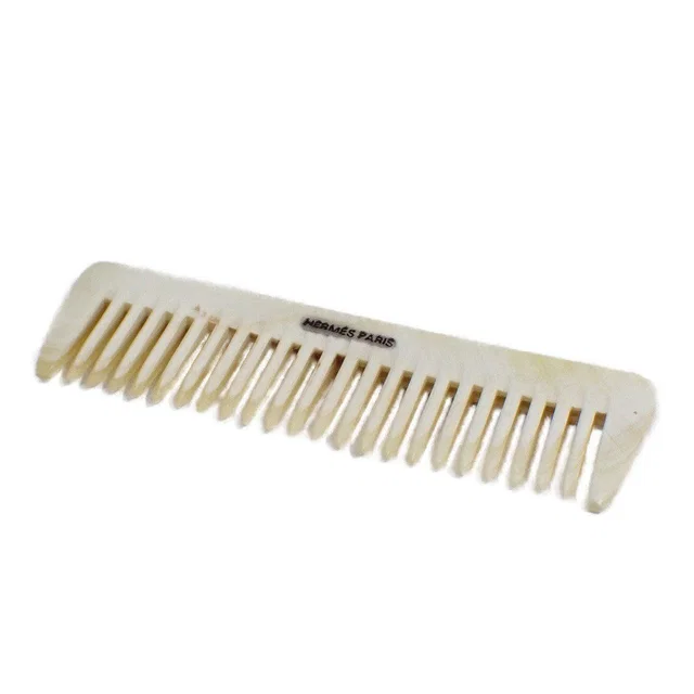Hermès Comb Buffalo Horn Red Leather Hat Beige White in White Leather from The Reluxe