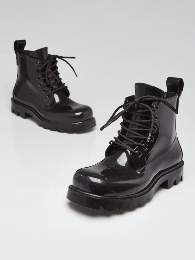 Bottega Veneta Black Rubber Stride Lace Up Boots Size 9.5/40 in Black from Yoogis