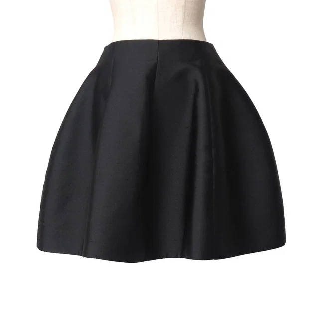 Louis Vuitton Mini Skirt 36 Flare Back Ribbon in Silk from The Reluxe