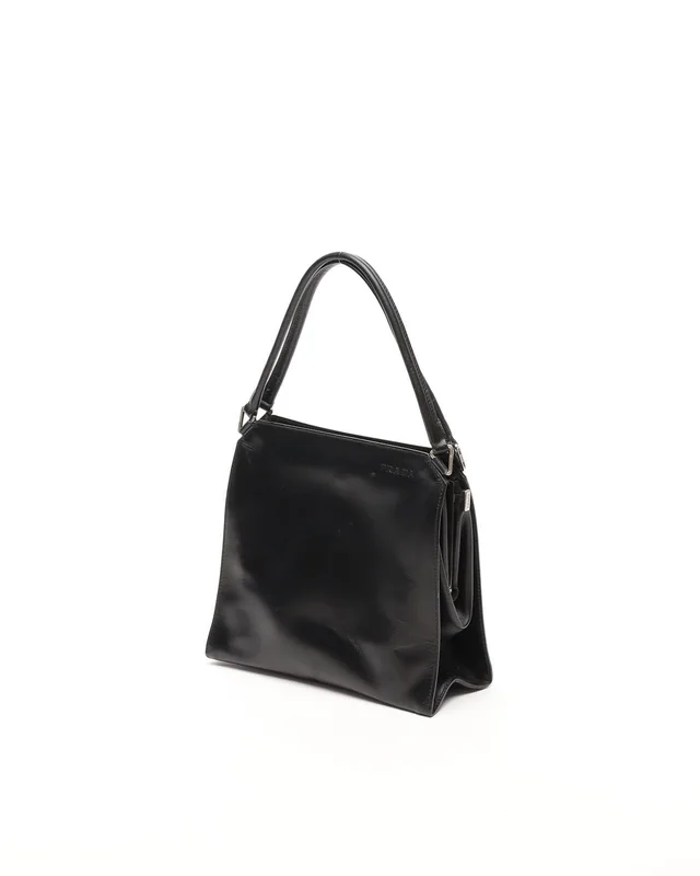 Prada Vintage Vitello Chic Handbag in Leather from A Retro Tale, photo 2 of 9