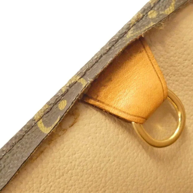 Louis Vuitton Monogram Tote Bag in Brown Canvas from LuxUness, photo 7 of 7