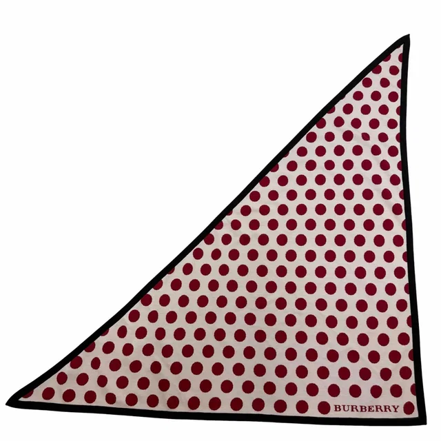 Burberry Wool Triangle Shawl in Wool from LuxUness