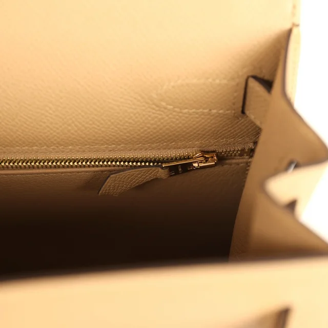 Hermès Kelly Sellier 28 Poussiere Epsom Permabrass Hardware in Epsom leather from Madison Avenue Couture, photo 9 of 9