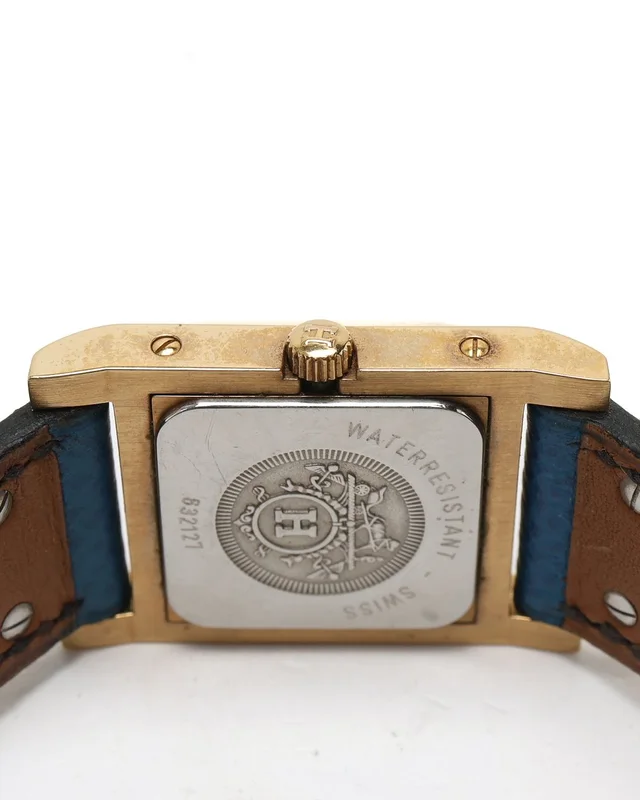 Hermès Medor 23mm Watch in Leather from A Retro Tale, photo 3 of 6