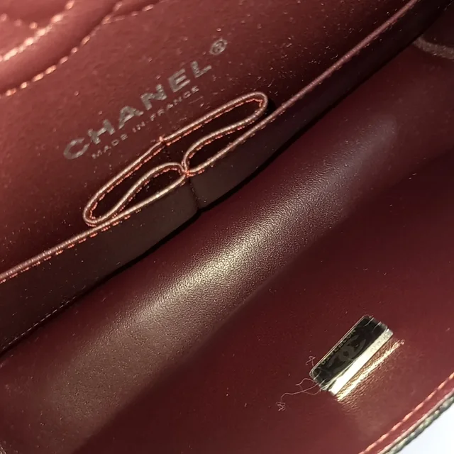 Chanel Caviar Classic Medium A01112 from GUGUS, photo 2 of 2