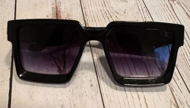 Louis Vuitton 1. Millionaires Sunglasses – Black / Gold (Virgil Abloh Design) in Black from Oxfam Online Shop, photo 8 of 12