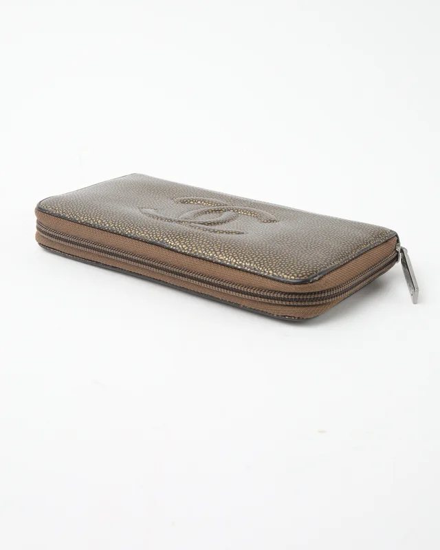 Chanel CC Metallic Caviar Long Zip Around Wallet in Caviar leather from A Retro Tale, photo 5 of 11