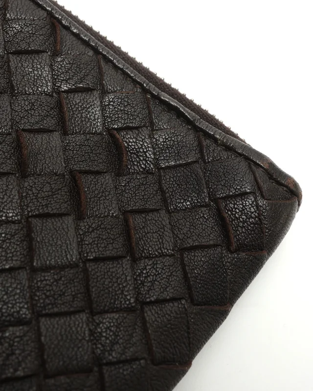 Bottega Veneta Intrecciato Laptop Case 16-Inch in Woven leather from A Retro Tale, photo 7 of 10