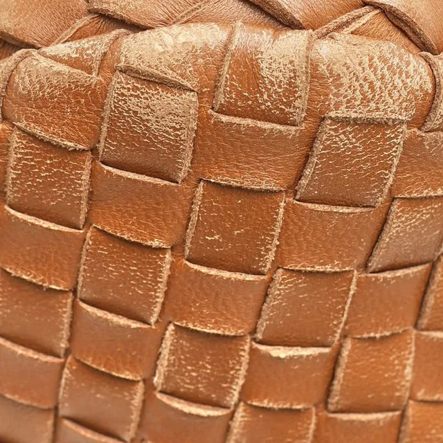 Bottega Veneta Medium Intrecciato Hobo Bag in Woven leather from A Retro Tale, photo 7 of 9