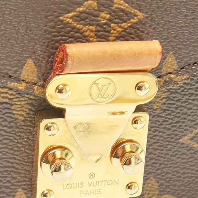 Louis Vuitton Monogram Pochette Métis Bag in Coated canvas from A Retro Tale, photo 6 of 11