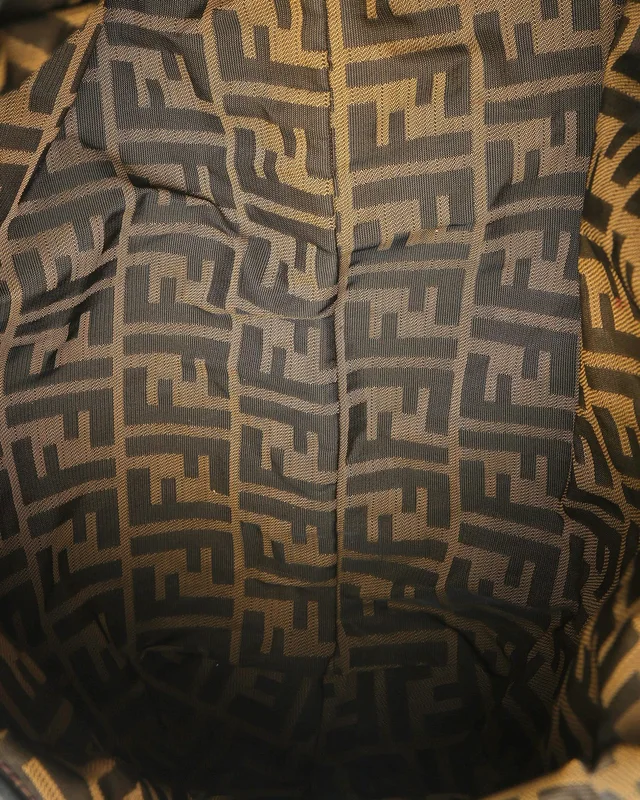 Fendi Large Spy Leather Bag in Leather from A Retro Tale, photo 6 of 7
