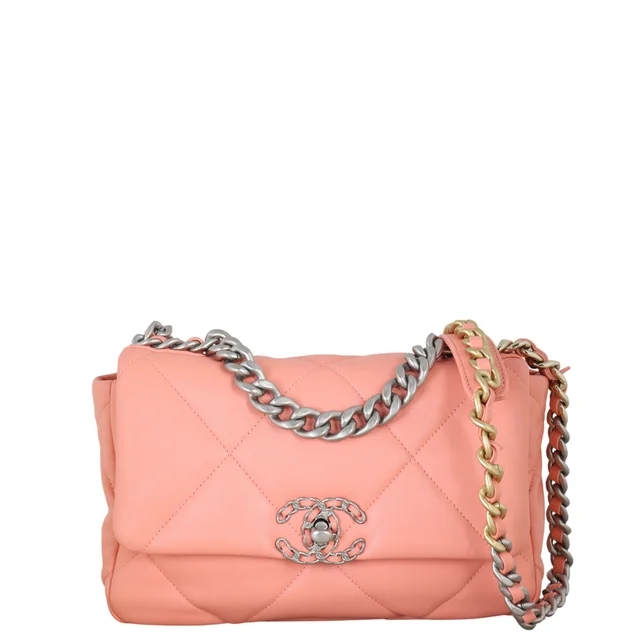 Chanel 19 Flap Bag Medium in Lambskin from Luxe.It.Fwd