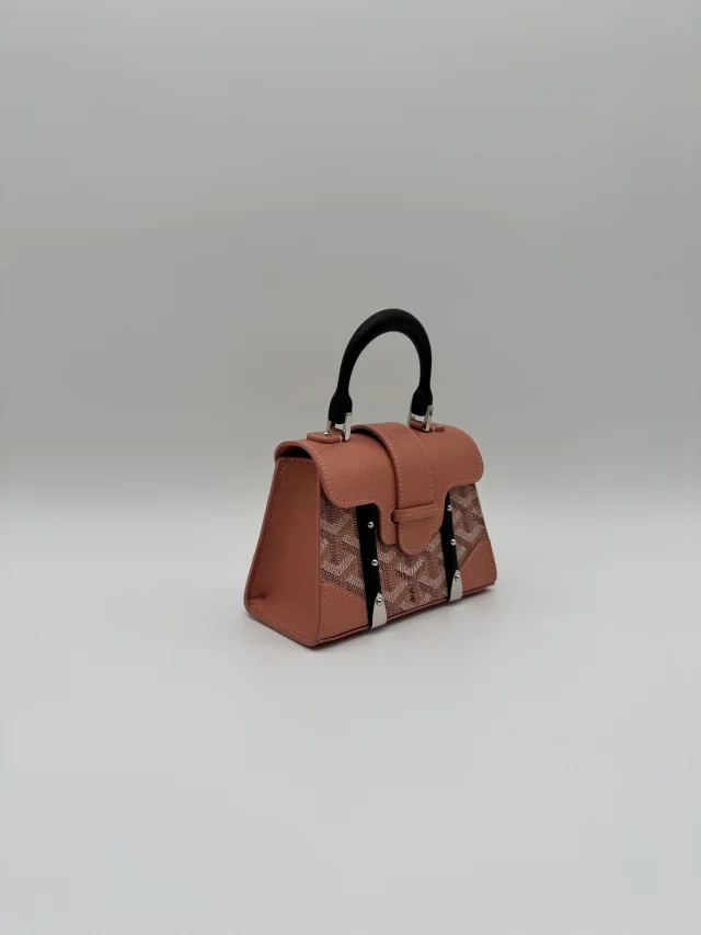 Goyard Saïgon Structuré Nano Multicoloured Pink Metallic Goyardine Palladium Hardware in Pink from Luxury Promise, photo 4 of 11