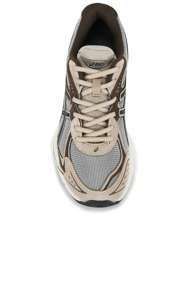 Asics Gt-2160 in Cement Grey & Graphite Grey, photo 4 of 6 from REVOLVE (Canada)