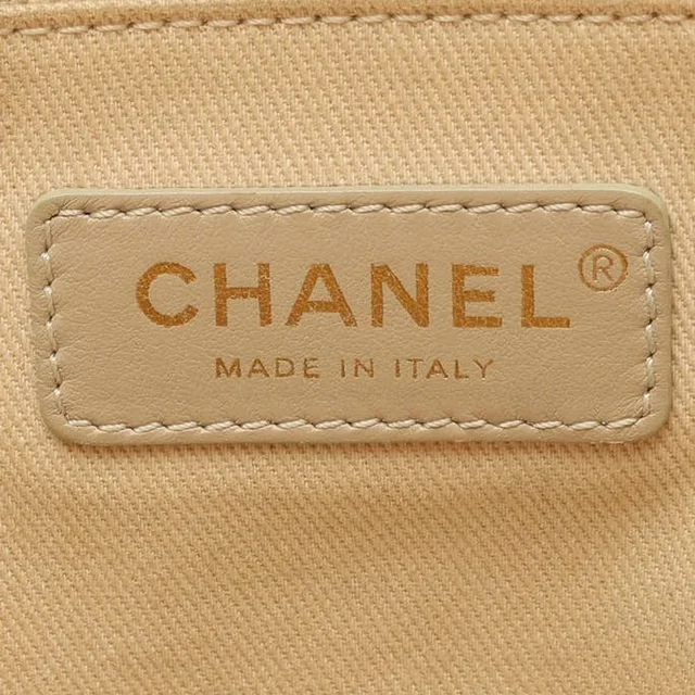 Chanel Deauville MM Tote Bag in Canvas from A Retro Tale, photo 7 of 9