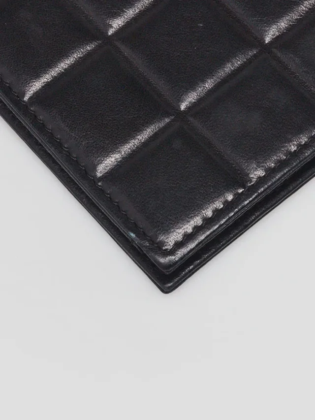 Chanel Black Square Quilt Lambskin Leather L Yen Wallet in Black Lambskin from Yoogis, photo 5 of 10