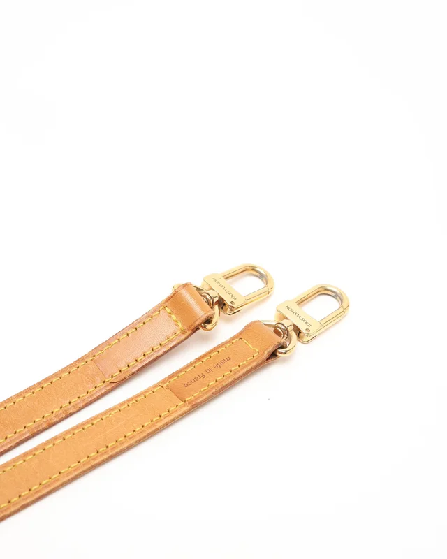 Louis Vuitton Monogram Pochette Accessoires Bag in Coated canvas from A Retro Tale, photo 4 of 5