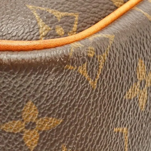 Louis Vuitton Monogram Reporter GM Bag in Coated canvas from A Retro Tale, photo 6 of 11