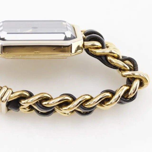 Chanel Premiere Rock Quartz Plated Metal And Leather Watch in Leather from HEWI, photo 8 of 10